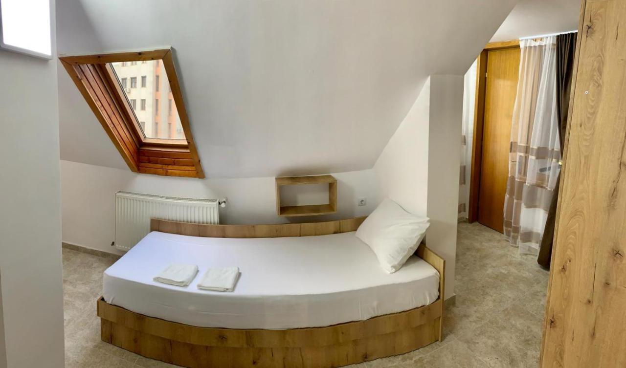 Hostel Jaz Bucharest Exterior photo